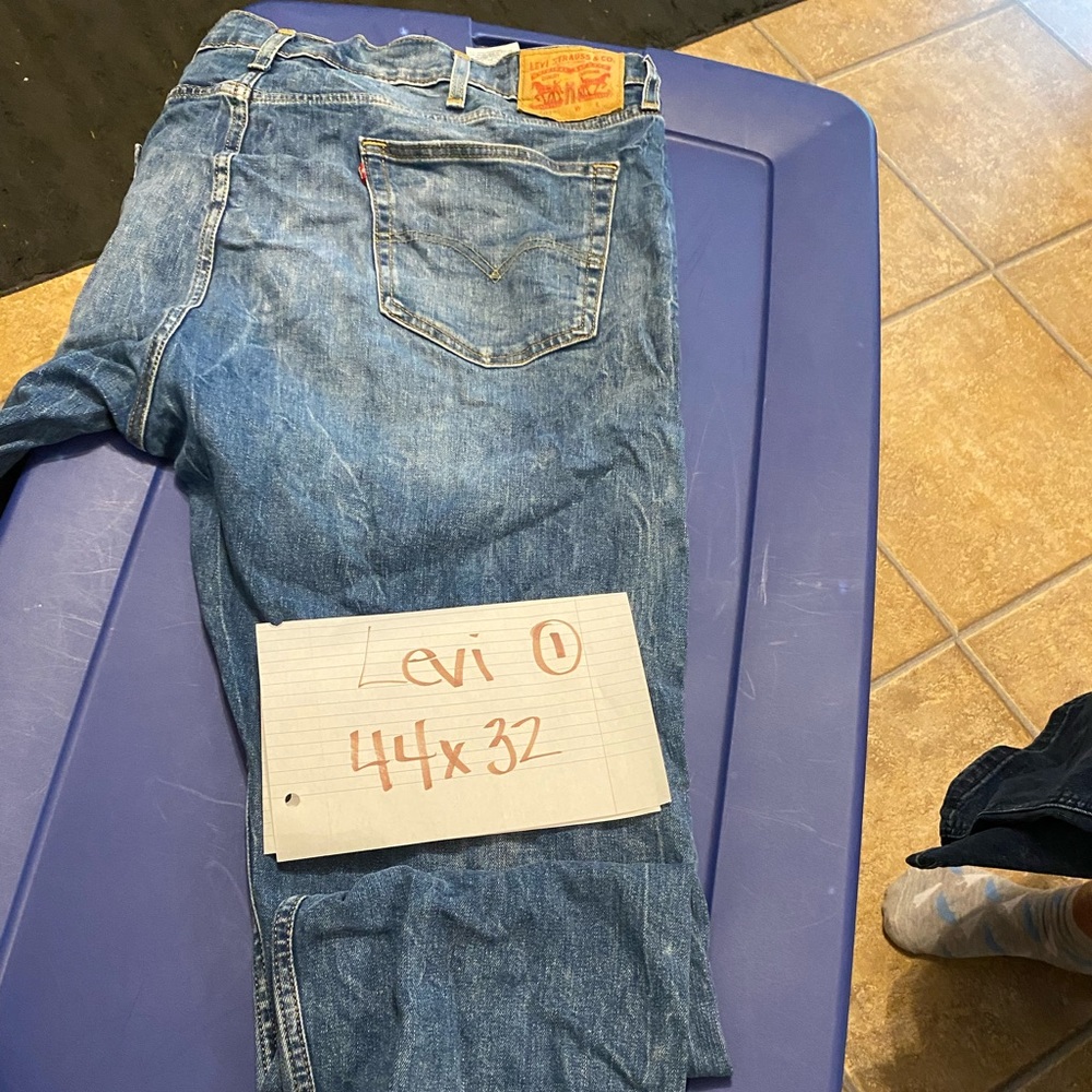 44x32 relax fit jeans Levi